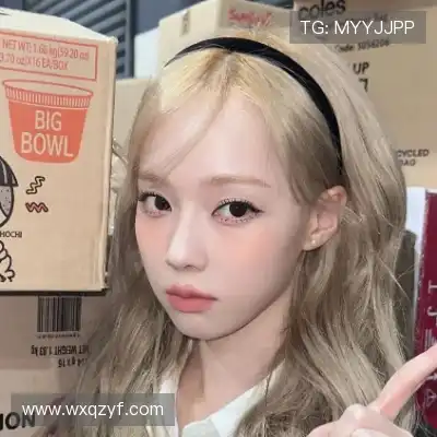 滑璇鸣